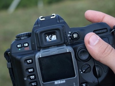   Nikon D100
