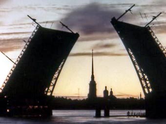 Разведеннный Дворцовый мост