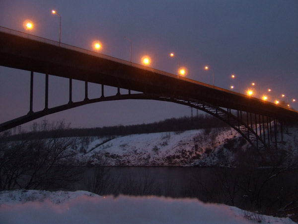 Украина.Мост на о.Хортица