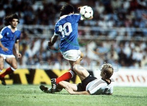 http://fannet.org/worldcup/1982/match-2362/photo