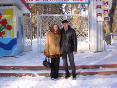 У центральных ворот лагеря