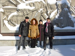 На горе Артёма возле памятника погибшим