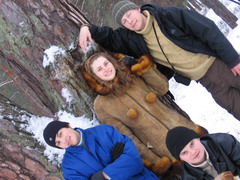 Возле дуба, которому более 600 лет